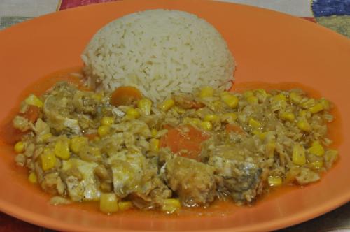 Jak uvařit rybí směs na sladkokyselo? Snadné recept, připravený za 30 - 45 minut